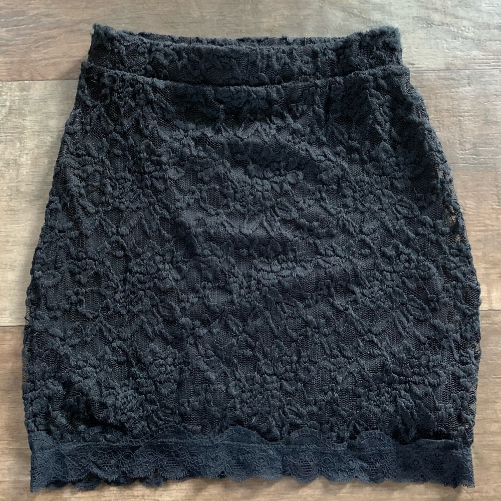 Kimchi blue lace skirt